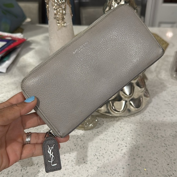 🩶SAINT LAURENT PARIS Zip Around Leather Wallet - Picture 5 of 16